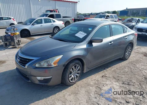 2015 Nissan Altima 2.5/2.5 S/2.5 Sl/2.5 Sv из США, поврежденный, VIN 1N4AL3AP1FC118872